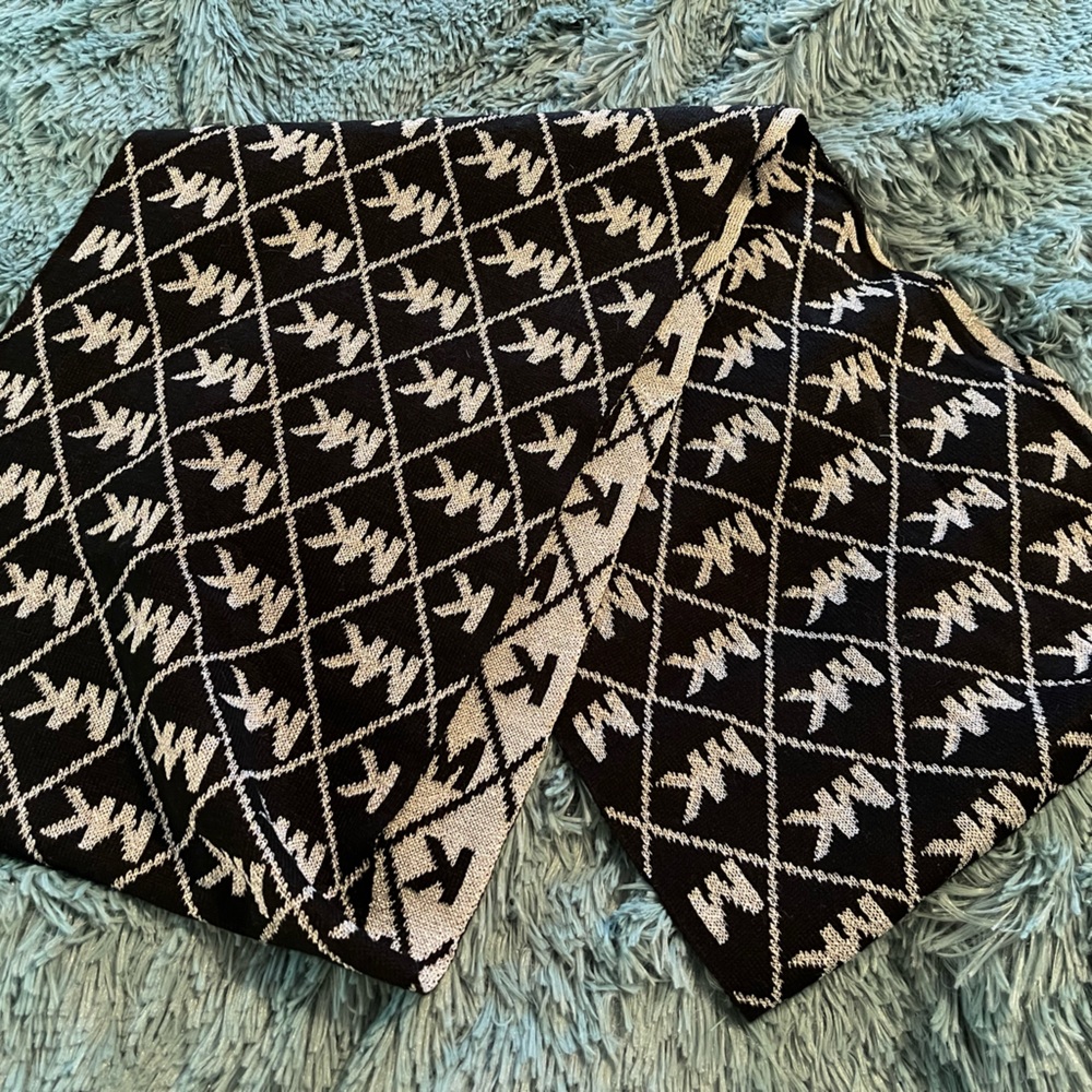 NWOT Michael Kors Infinity Scarf